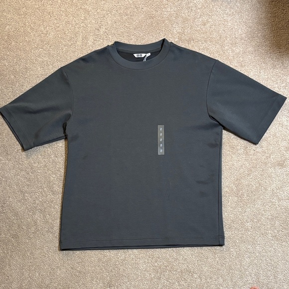 Uniqlo Other - UNIQLO men’s cotton t shirt